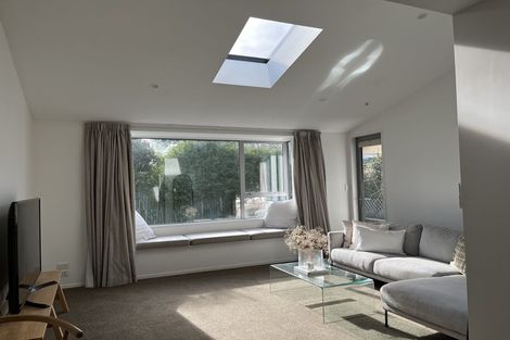 Photo of property in 4/33 Darvel Street, Riccarton, Christchurch, 8011