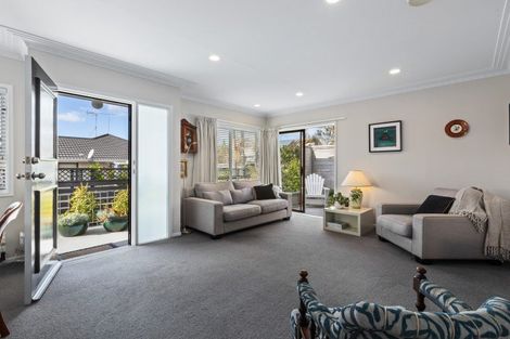 Photo of property in 2/6 Manuka Street, Orewa, 0931