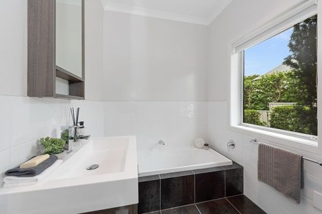 Photo of property in 19 Strowan Avenue, Fairfield, Hamilton, 3214