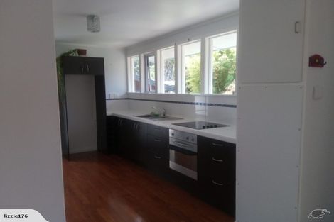 Photo of property in 11 Sandys Parade, Laingholm, Auckland, 0604