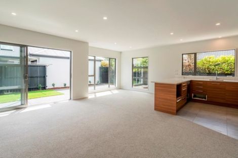 Photo of property in 21a Brenchley Avenue, Strowan, Christchurch, 8052