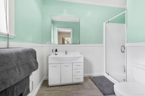 Photo of property in 16 Marr Road, Manurewa, Auckland, 2102