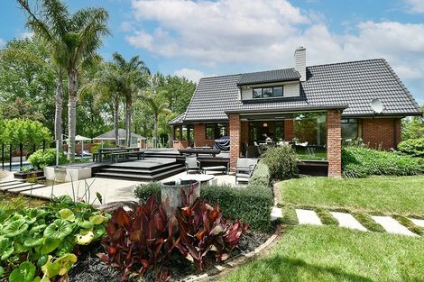 Photo of property in 155 Taupaki Road, Taupaki, Henderson, 0782