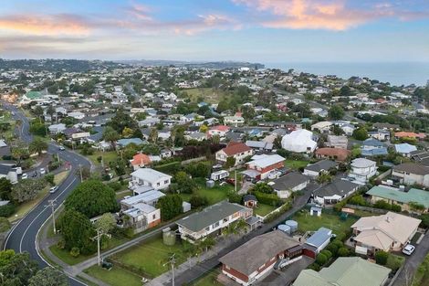 Photo of property in 2/23 Rawhiti Road, Manly, Whangaparaoa, 0930