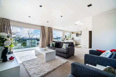 Photo of property in 8 Catrina Avenue, Birkenhead, Auckland, 0626