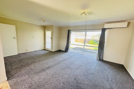 Photo of property in 2/76 Settlement Road, Papakura, 2110