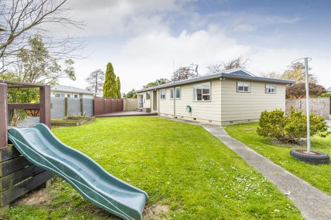 Photo of property in 12 Bendigo Street, Cloverlea, Palmerston North, 4412