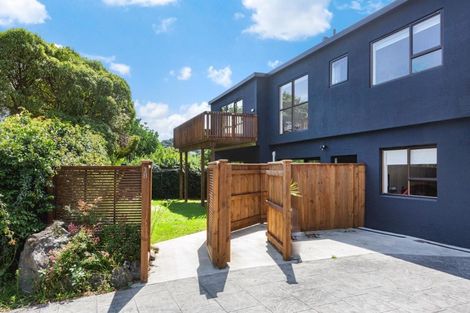 Photo of property in 3 Oak Avenue, Paremata, Porirua, 5024