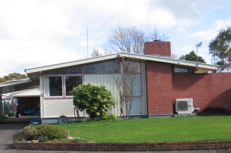 Photo of property in 8 Lifford Place, Awapuni, Palmerston North, 4412