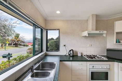 Photo of property in 1/11 Stewart Gibson Place, Manurewa, Auckland, 2105