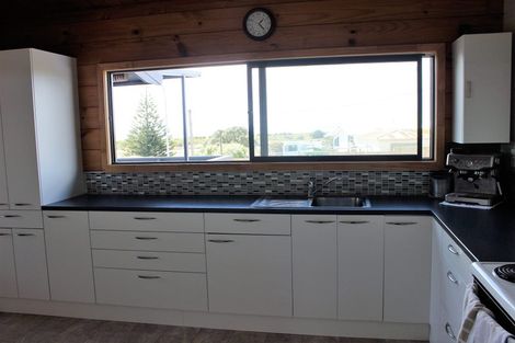 Photo of property in 3 Saint John Street, Matata, Whakatane, 3194