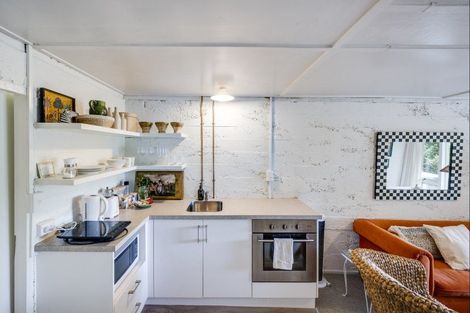 Photo of property in 56 Lucknow Road, Havelock North, 4130