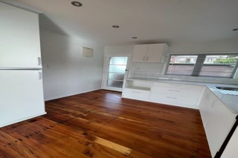 Photo of property in 2/180 Archers Road, Glenfield, Auckland, 0629