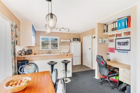 Photo of property in 9 Ariel Place, Aranui, Christchurch, 8061