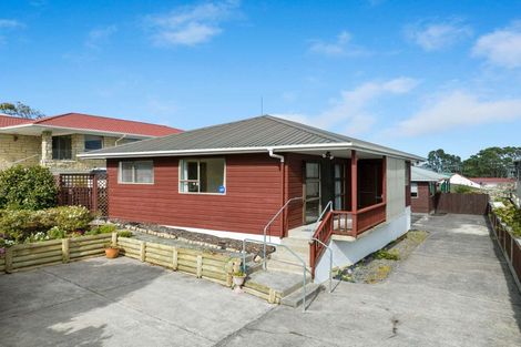 Photo of property in 11a Garfield Road, Helensville, 0800