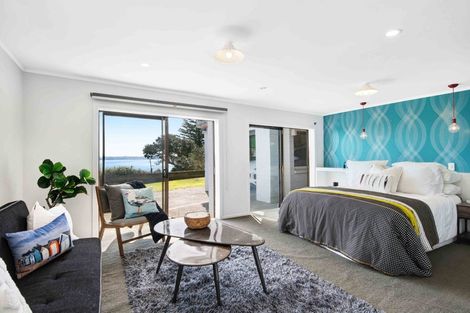 Photo of property in 1099 Whangaparaoa Road, Tindalls Beach, Whangaparaoa, 0930
