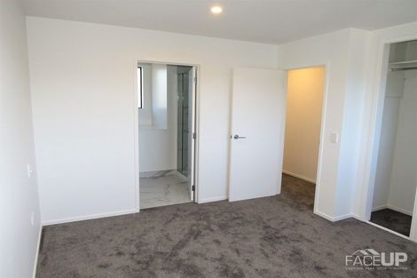 Photo of property in 9/10 Wilsher Crescent, Henderson, Auckland, 0612