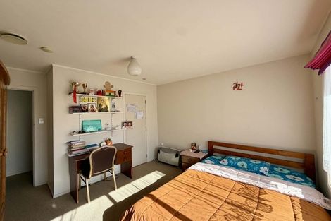 Photo of property in 17 Heaphy Street, Westown, New Plymouth, 4310