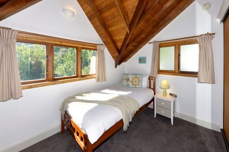 Photo of property in 35 Reserve Terrace, Lyttelton, 8082