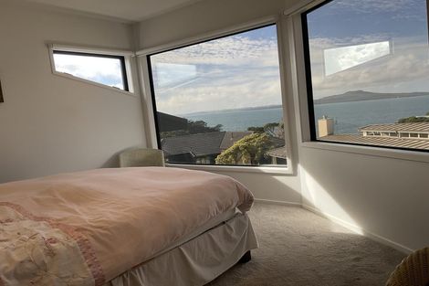 Photo of property in 15b Eastcliffe Road, Castor Bay, Auckland, 0620