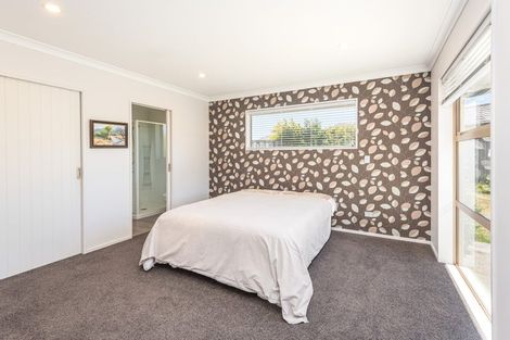 Photo of property in 16 Watkins Drive, Rangiora, 7400