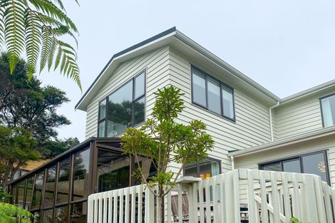 Photo of property in 30 Stanhope Grove, Korokoro, Lower Hutt, 5012