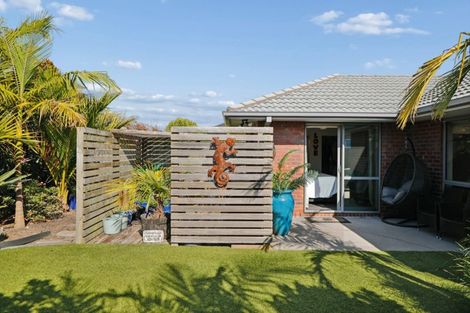 Photo of property in 87 Sandhurst Drive, Papamoa Beach, Papamoa, 3118
