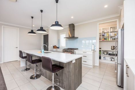 Photo of property in 76 Madison Terrace, Silverdale, 0932