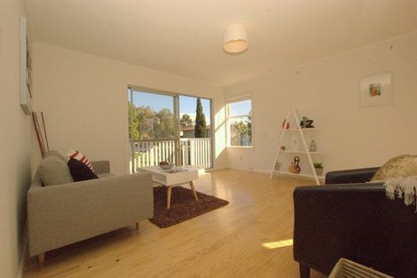 Photo of property in 9 Barnfield Place, Glendene, Auckland, 0602