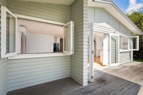 Photo of property in 58 Beach Road, Katikati, 3129