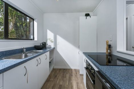 Photo of property in 2/68 Beulah Avenue, Rothesay Bay, Auckland, 0630