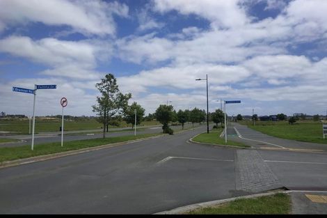 Photo of property in 11 Faithful Drive, Karaka, Papakura, 2113