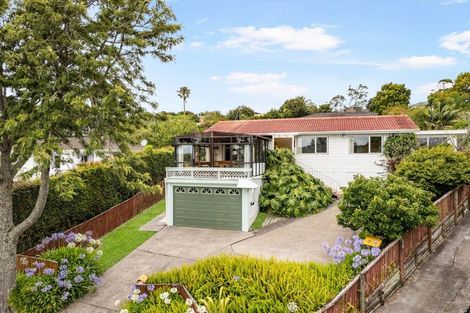 Photo of property in 124 Awaruku Road, Torbay, Auckland, 0630