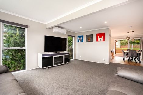 Photo of property in 10 Transom Close, Whitby, Porirua, 5024