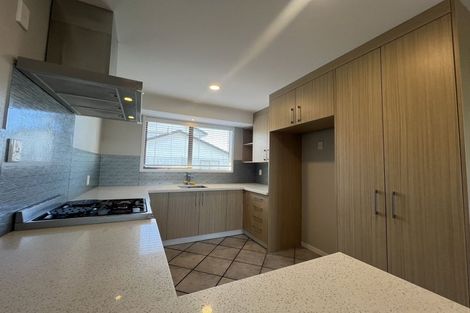 Photo of property in 18 Deodar Place, Totara Heights, Auckland, 2105