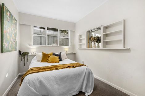 Photo of property in 8 Friend Street, Karori, Wellington, 6012