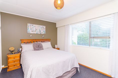 Photo of property in 32 Victoria Street, Carterton, 5713