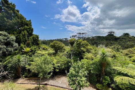 Photo of property in 32 Jonkers Road, Waitakere, Henderson, 0782