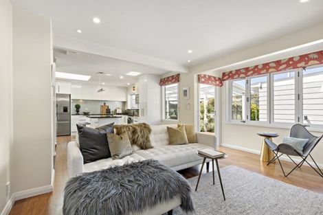 Photo of property in 40 Chamberlain Road, Karori, Wellington, 6012