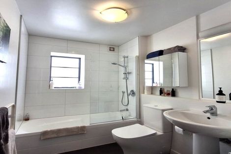 Photo of property in Westhaven Apartments, 20/127 Molesworth Street, Thorndon, Wellington, 6011