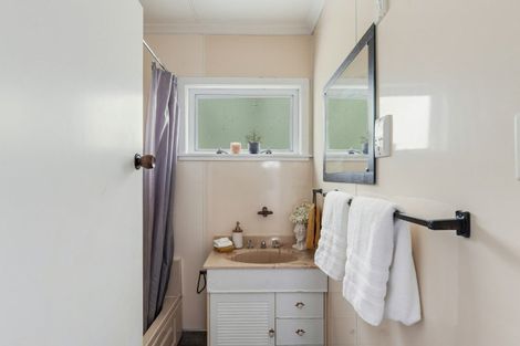 Photo of property in 7 Essex Street, Vogeltown, New Plymouth, 4310