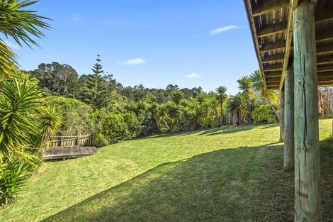 Photo of property in 118 Lynn Road, Bayview, Auckland, 0629