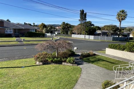 Photo of property in 10 Renwick Street, Papakura, 2110