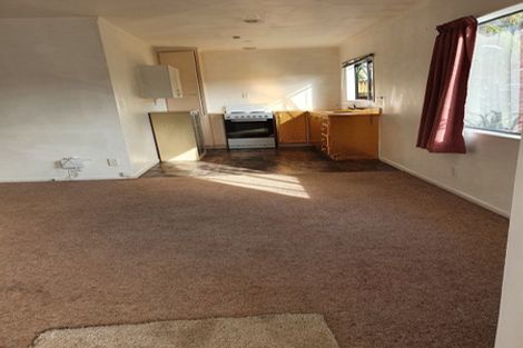 Photo of property in 76 Gallony Avenue, Massey, Auckland, 0614