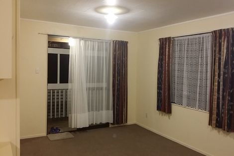 Photo of property in 15 Sabot Place, Massey, Auckland, 0614