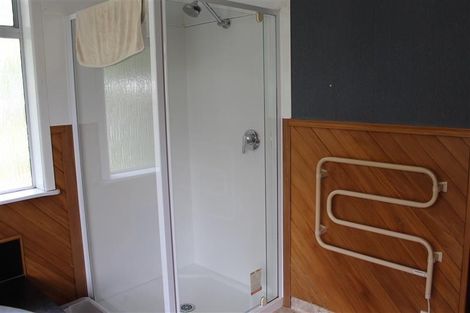 Photo of property in 12 Kendal Place, Merrilands, New Plymouth, 4312