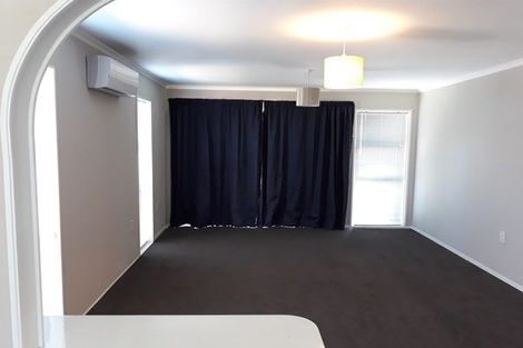 Photo of property in 4/82 Russell Street, Palmerston North, 4414