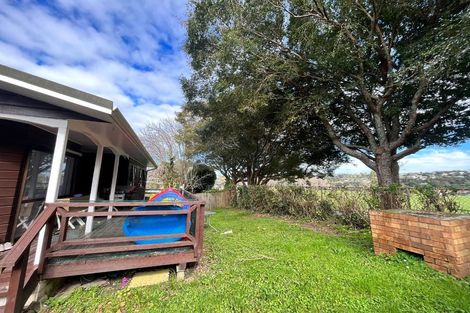 Photo of property in 1/7 Waverley Avenue, Glenfield, Auckland, 0629