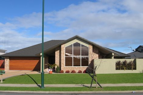 Photo of property in 21 Haswell Place, Huntington, Hamilton, 3210