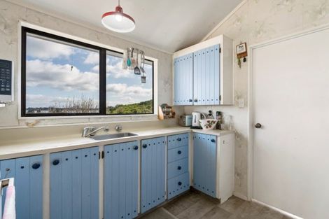 Photo of property in 33 Dingadee Street, Welcome Bay, Tauranga, 3112